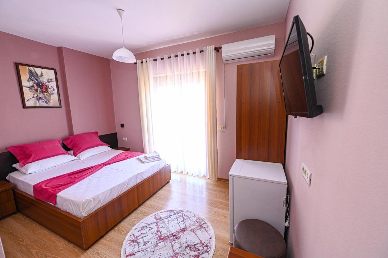 Hotel Epoka Шкодер Экстерьер фото