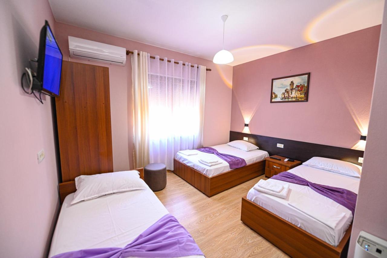 Hotel Epoka Шкодер Экстерьер фото